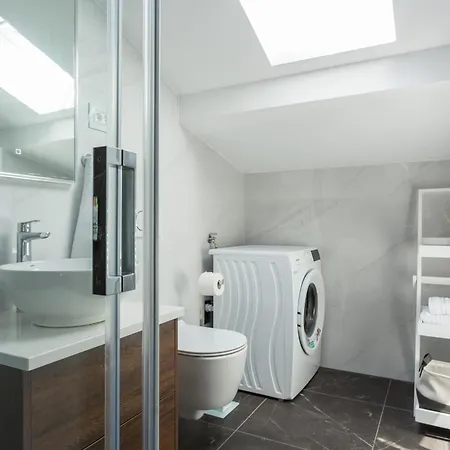 New&Modern Studio Mario Apartamento